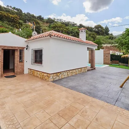 Villa Cubo's El Nogal De Montes De *